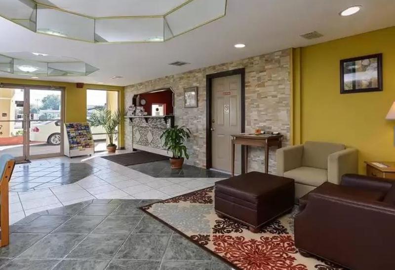 Hotel Travel 2*